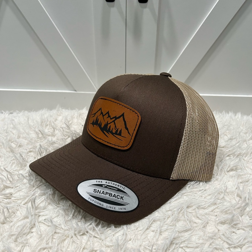 Trucker SnapBack hat mountain